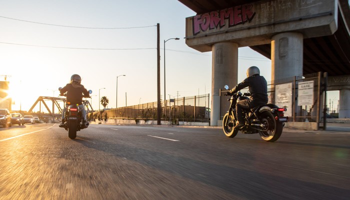 cmx500-s-product-page-zig-zag-img1-1400x800