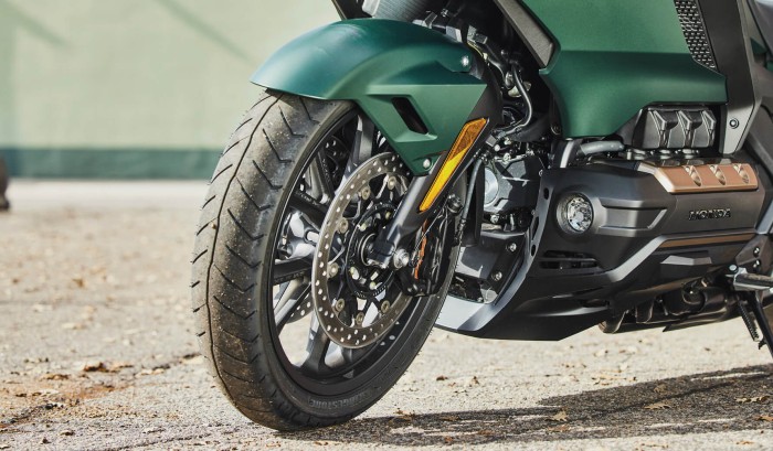 Double Wishbone Front Suspension