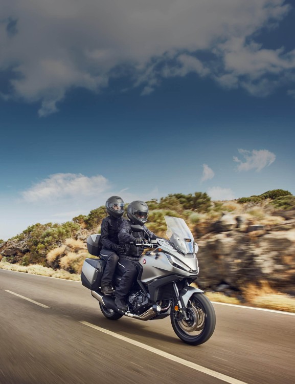 1084cc Parallel Twin Engine