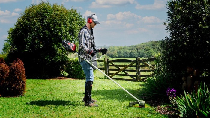 Use your Battery in the Brush Cutter