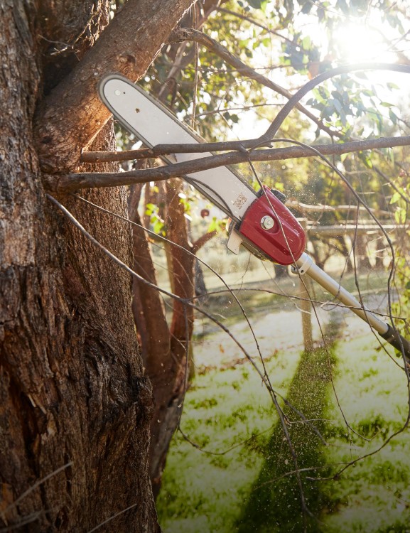 pruner-versatool-attachment-product-page-hero-mobile-1600x2080-min