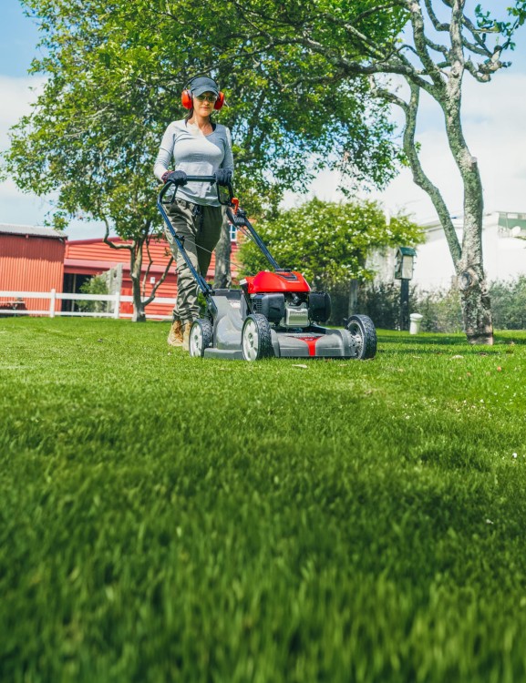 hrx217-lawn-mower-product-page-hero-mobile-1600x2080-min